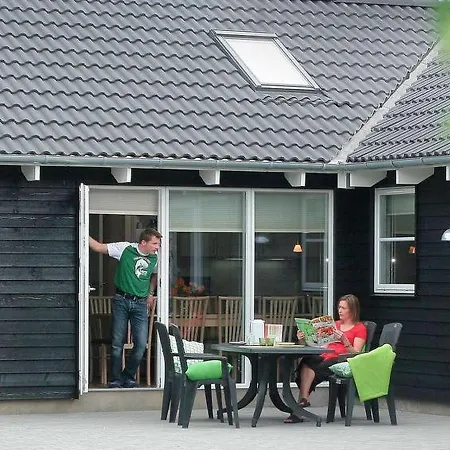 Сasa de vacaciones Oksby Sleeps 24 Pool Wifi Blåvand